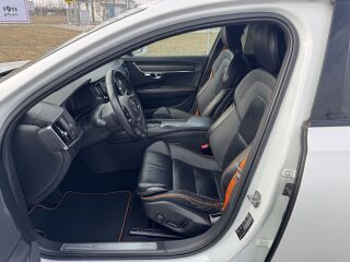 Volvo V90 Cross Country D4 OCEAN RACE Intelli Safe Pro A 2.0 140kW