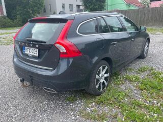 Volvo V60 PLUG IN HYBRID 2.4 R5 D6 158кВ
