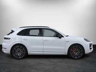 Porsche Cayenne Turbo E-Hybrid 4.0 544kW
