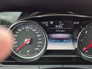 Mercedes-Benz E 200 1.6 118kW