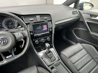 Volkswagen Golf R 4Motion 2.0 221kW