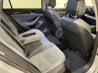 Volkswagen Passat 1.5 110кВ