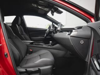 Toyota C-HR Hybrid Crossover Style 2.0 112kW