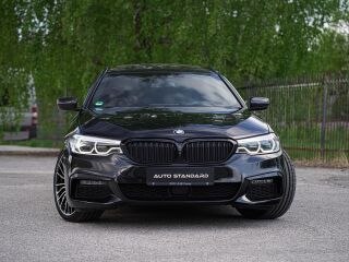 BMW 530 xDrive M-Sportpakett Shadowline 3.0 195кВ