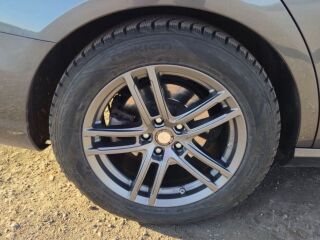 Mercedes-Benz E 200 amg 1.6 118kW