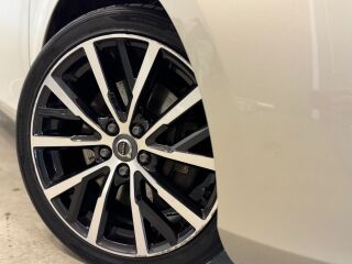Volvo V40 Facelift Momentum 2.0 110kW