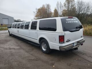 Ford Excursion Super Stretch Limousine 5.4