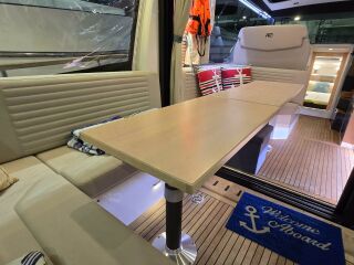 Aquador 35 AQ 3.0 V6 2 x Mercury Diesel 270  Bravo 3X 2kW