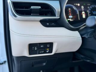 Toyota Highlander Premium 2.5 140kW