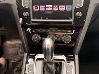 Volkswagen Passat Highline Executive 1.8 TSI 132kW