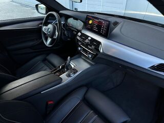 BMW 530 XDrive Touring M-Sport Facelift 3.0 MHEV 210kW