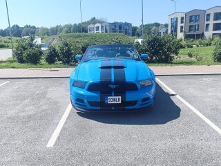 Ford Mustang 3.7 227кВ