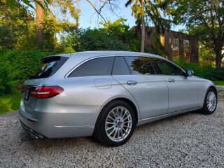Mercedes-Benz E 400 3.5 V6 V6 twin turbo 245kW