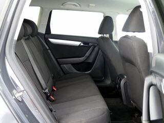 Volkswagen Passat Comfortline ATM 2.0 TDI 103кВ