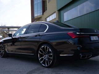 BMW 730 3.0 195кВ