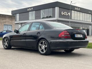 Mercedes-Benz E 200 Diesel 2.1 R4 Diesel 90kW