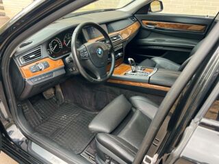 BMW 740 3.0 225кВ