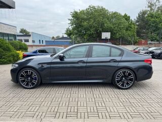 BMW M5 4.4 441kW