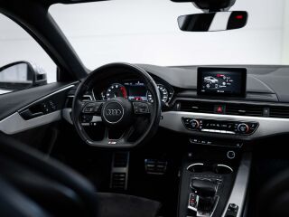 Audi S4 3.0 V6 Turbo 260kW