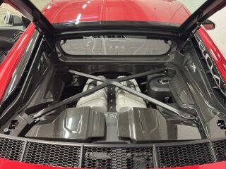 Audi R8 Coupe 5.2 456kW