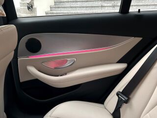 Mercedes-Benz E 220 2.0 143kW