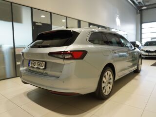 Skoda Superb SELECTION COMBI PHEV 1.5 TSI 110kW