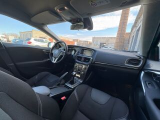 Volvo V40 2.0 110kW