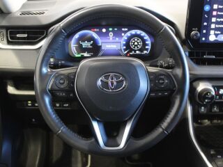 Toyota RAV4 Luxury Comfort Pack 2.5 131кВ