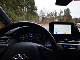 Toyota C-HR Luxury Plus NAVI Crossover FL Hybrid FWD 1.8 Dynamic Force Elekter 37 kW + 72kW
