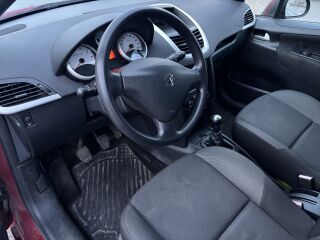 Peugeot 207 1.4 70kW