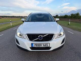 Volvo XC60 Summum AWD 2.4 R5 D5 158кВ
