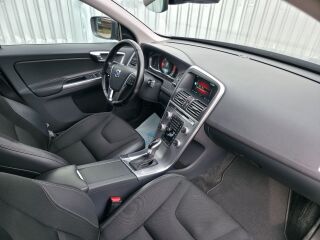Volvo XC60 Momentum Osmium Grey Metallic 2.0 D4 140kW
