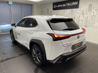 Lexus UX F SPORT Design 2.0 112kW