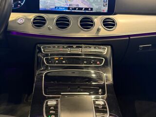 Mercedes-Benz E 400 4M AMG Facelift 2.9 243kW