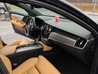 Volvo V90 2.0 140kW