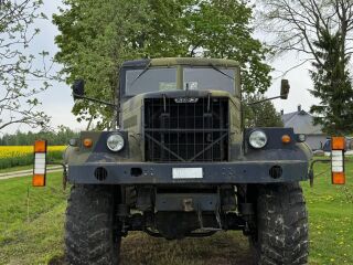 KRAZ 255b V8