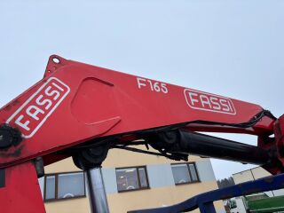 Scania P320 4x2 + FASSI F165A.0.23 + Drop side Platform + 235kW