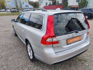 Volvo V70 SUMMUM 2.0 D5 120kW