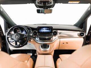 Mercedes-Benz V 300 4MATIC AMG AIRMATIC VIP PACKAGE 2.0 174kW