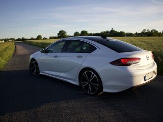 Opel Insignia OPC-line 1.5 121кВ