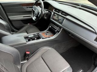 Jaguar XF R-Sport 2.0 132kW