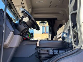 Scania G450 6x2*4 EURO6 + RETARDER + CARRIER SUPRA 550 No 331кВ