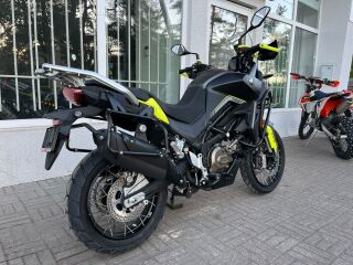 QJ Motor SVT 650 X kohvritega V2 57kW