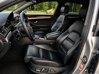 Audi A8 4.2 240kW