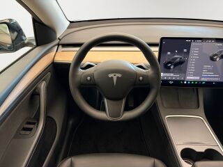 Tesla Model Y AWD Dual Motor Long Range 153kW