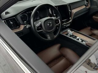 Volvo XC60 2.0 186kW