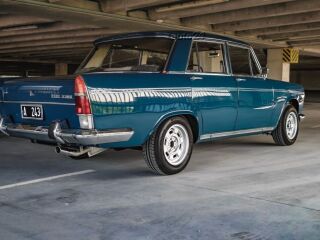 Fiat 2300 Berlina Lusso 2.3 R6 86kW
