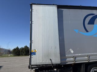 Schmitz Semitrailer Curtainsider Standard