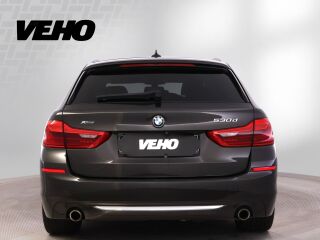 BMW 530 d xDrive Touring Luxury Line 3.0 195кВ