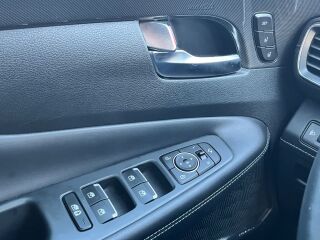 Hyundai Santa Fe Premium 1.6 132kW